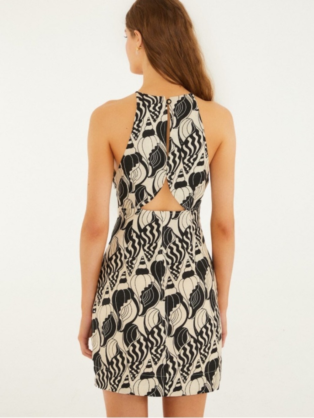 FARM Rio Black and White Sand Diamond Seashell Serenade cutout mini dress - Picture 2 of 8
